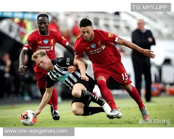 欧冠激战拜仁对决阿森纳两队巅峰对决引发球迷热议